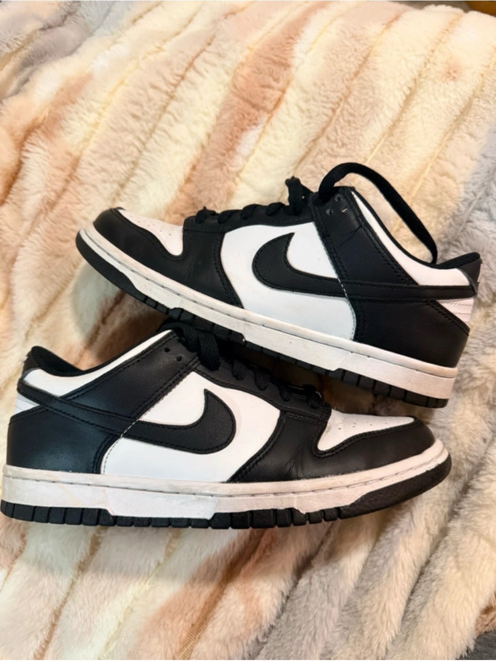 Nike Kids Black and White Low-Top Sneakers